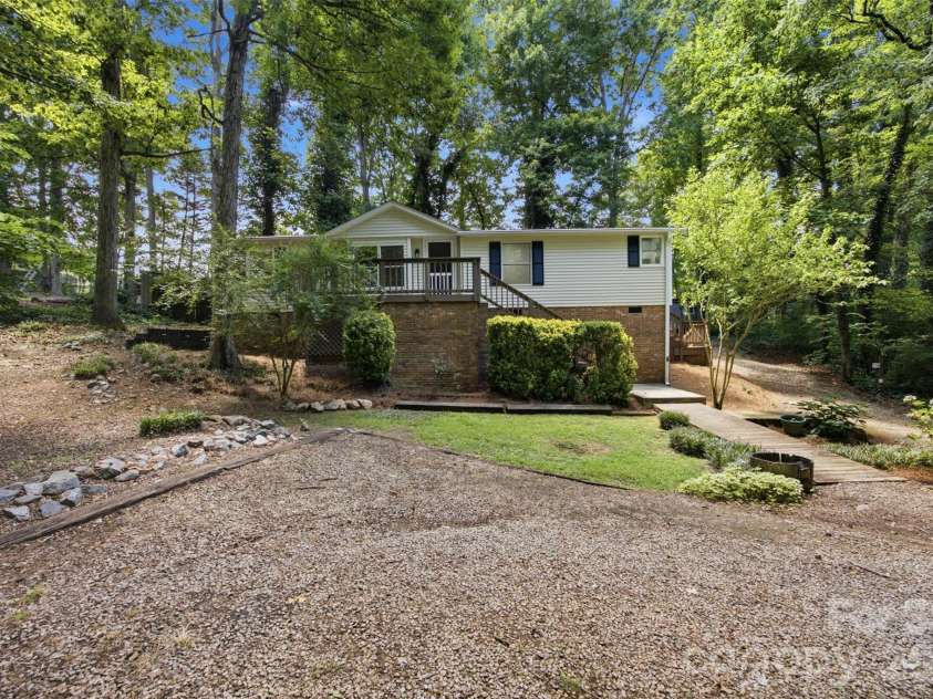 6490 Timberbrook Trail, Stanley, NC 28164.  MLS# CAR4404745, YatesRealty ID 40204. 