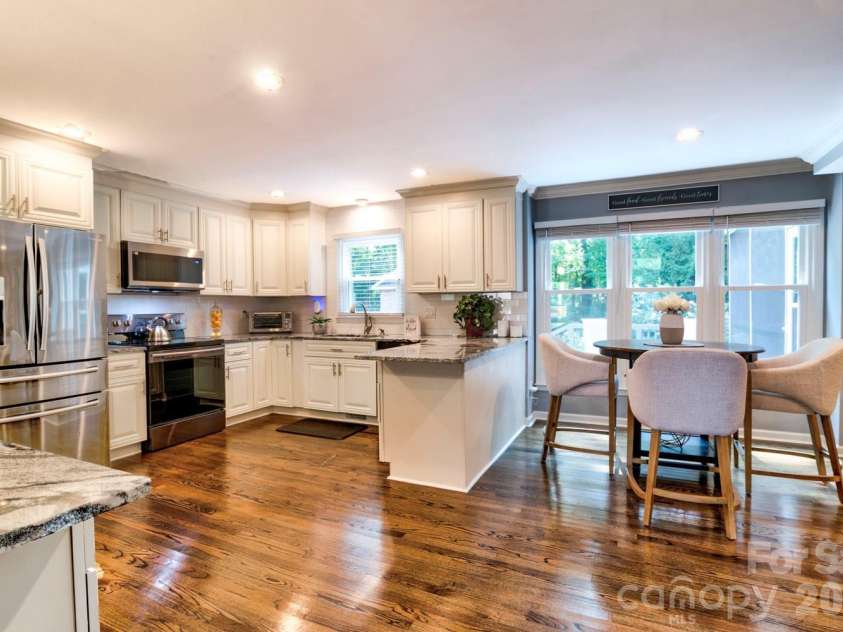 2823 Ridgehaven Court, Gastonia, NC 28054.  MLS# CAR4408700, YatesRealty ID 40205. 