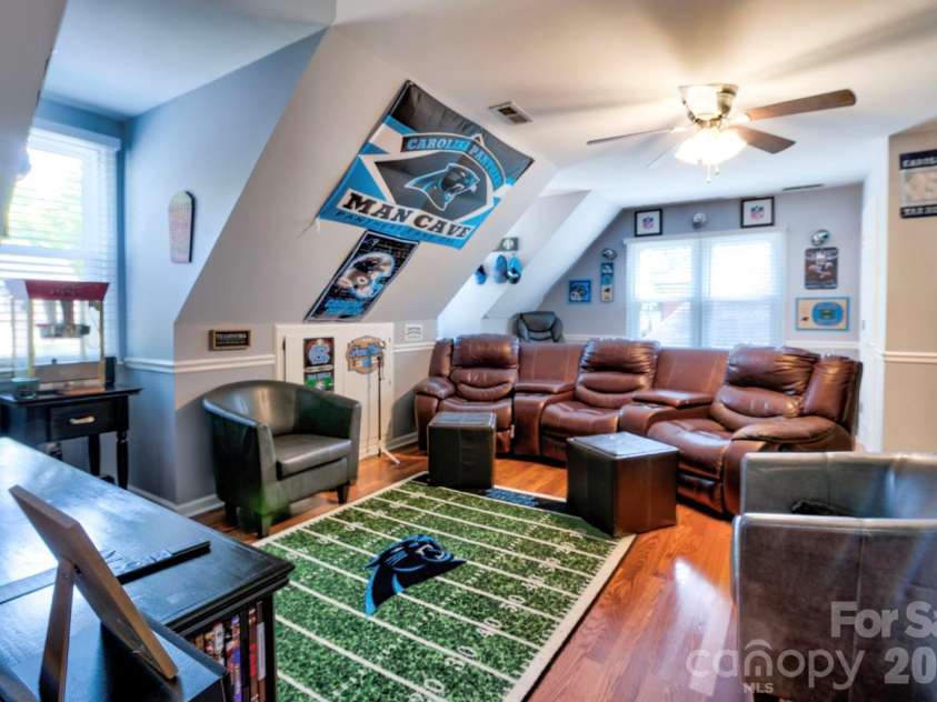 2823 Ridgehaven Court, Gastonia, NC 28054.  MLS# CAR4408700, YatesRealty ID 40205. 