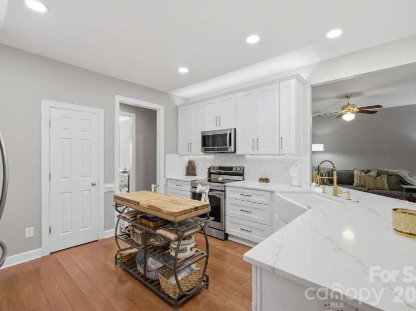 965 Lyerly Ridge Road, Concord, NC 28027.  MLS# CAR4395867, YatesRealty ID 40206. 