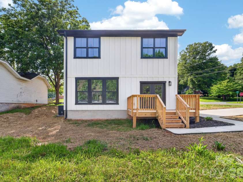 304 14th Street, Bessemer City, NC 28016.  MLS# CAR4388712, YatesRealty ID 40207. 