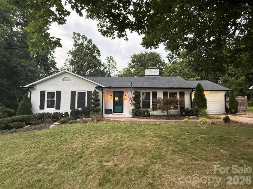 1945 Old Farm Road, Concord, NC 28025.  MLS# CAR4407239, YatesRealty ID 40208. Front