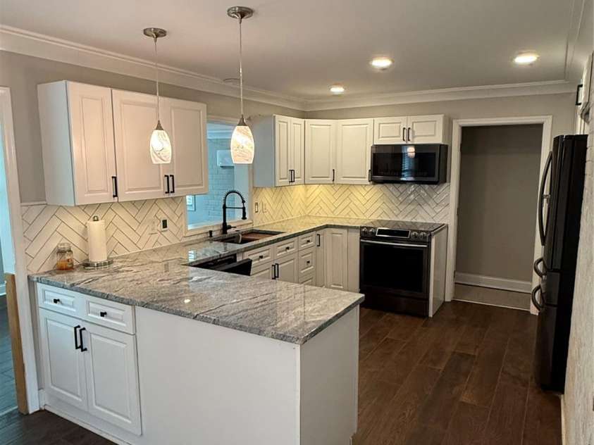 1945 Old Farm Road, Concord, NC 28025.  MLS# CAR4407239, YatesRealty ID 40208. Kitchen