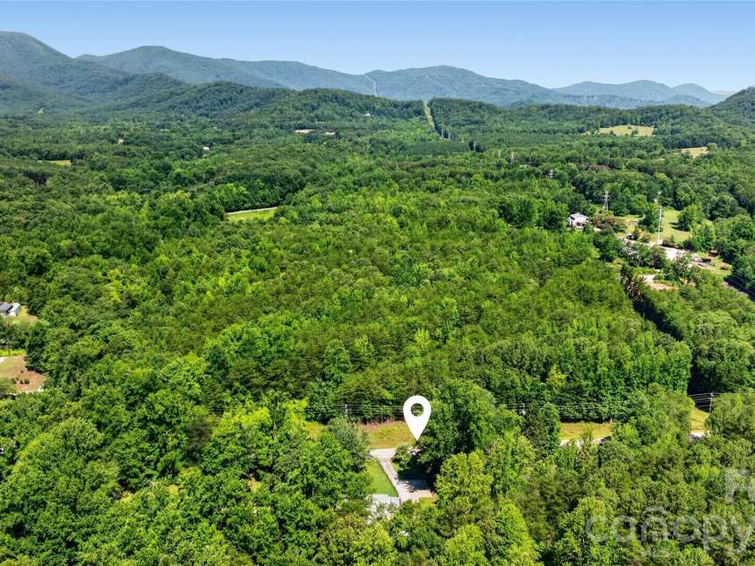 604 Belue Mill Road, Landrum, SC 29356.  MLS# CAR4408809, YatesRealty ID 40209. 