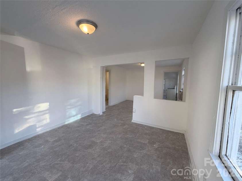 375 Graham Drive, Concord, NC 28025.  MLS# CAR4343806, YatesRealty ID 4021. 