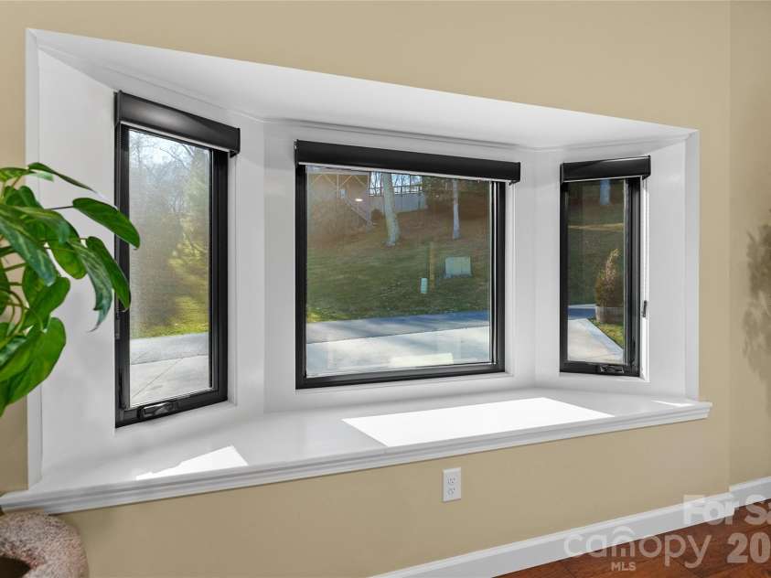 47 Winghaven Heights, Waynesville, NC 28786.  MLS# CAR4337706, YatesRealty ID 4021. 