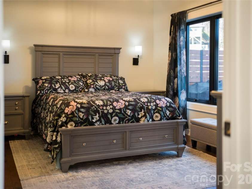 47 Winghaven Heights, Waynesville, NC 28786.  MLS# CAR4337706, YatesRealty ID 4021. 