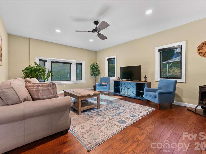 47 Winghaven Heights, Waynesville, NC 28786.  MLS# CAR4398121, YatesRealty ID 4021. 