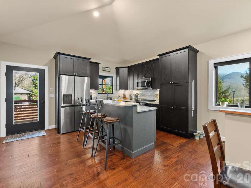 47 Winghaven Heights, Waynesville, NC 28786.  MLS# CAR4398121, YatesRealty ID 4021. 