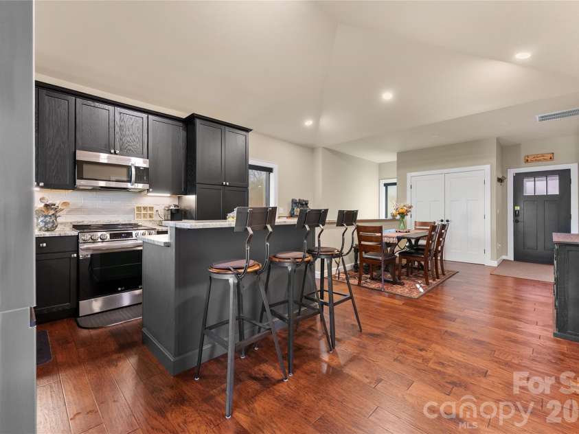 47 Winghaven Heights, Waynesville, NC 28786.  MLS# CAR4398121, YatesRealty ID 4021. 