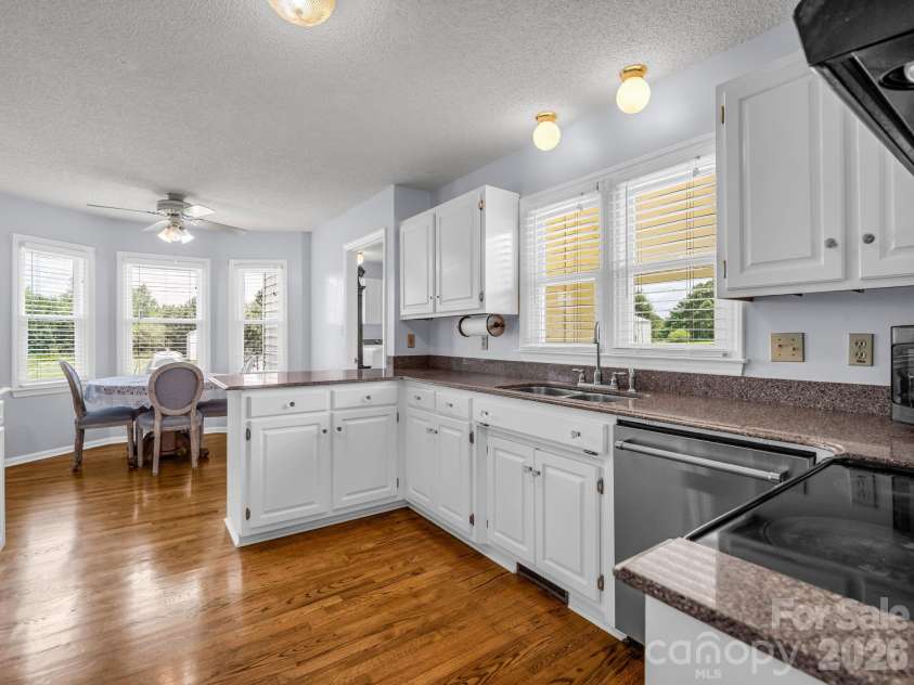 2778 Moose Gantt Trail, Crouse, NC 28033.  MLS# CAR4407300, YatesRealty ID 40211. Kitchen