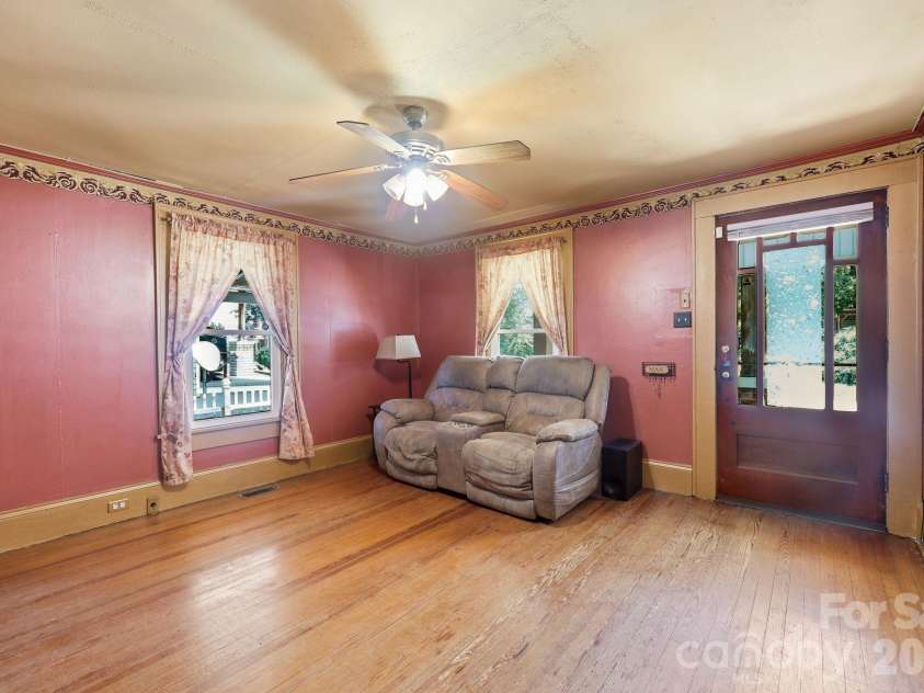 1816 2nd Street, Salisbury, NC 28144.  MLS# CAR4408585, YatesRealty ID 40212. 