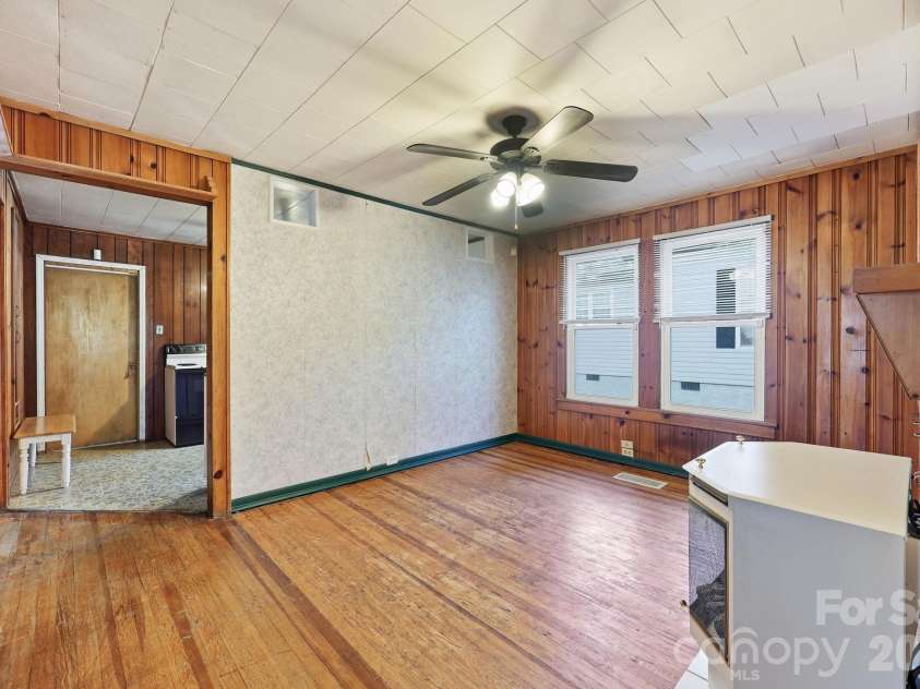 1816 2nd Street, Salisbury, NC 28144.  MLS# CAR4408585, YatesRealty ID 40212. 