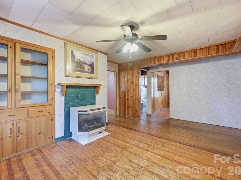 1816 2nd Street, Salisbury, NC 28144.  MLS# CAR4408585, YatesRealty ID 40212. 