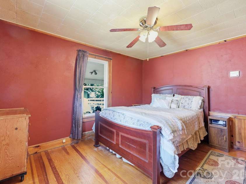 1816 2nd Street, Salisbury, NC 28144.  MLS# CAR4408585, YatesRealty ID 40212. 