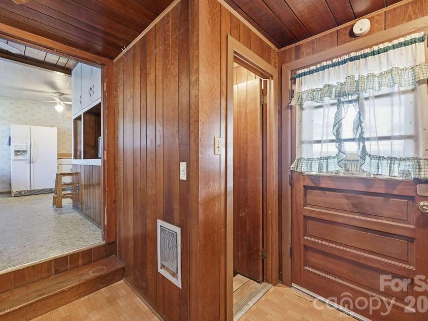 1816 2nd Street, Salisbury, NC 28144.  MLS# CAR4408585, YatesRealty ID 40212. 