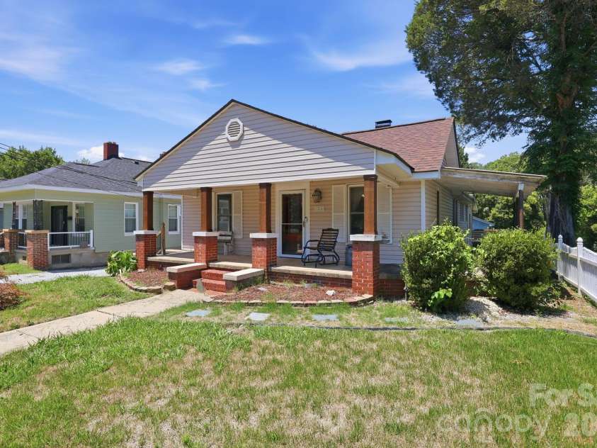 1816 2nd Street, Salisbury, NC 28144.  MLS# CAR4408585, YatesRealty ID 40212. 