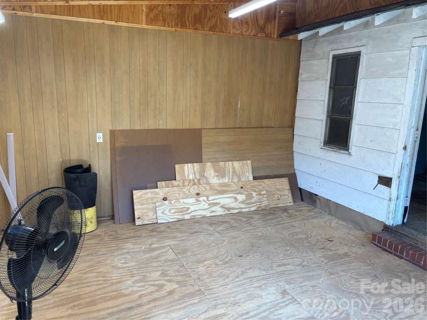 1816 2nd Street, Salisbury, NC 28144.  MLS# CAR4408585, YatesRealty ID 40212. First room in outbuilding