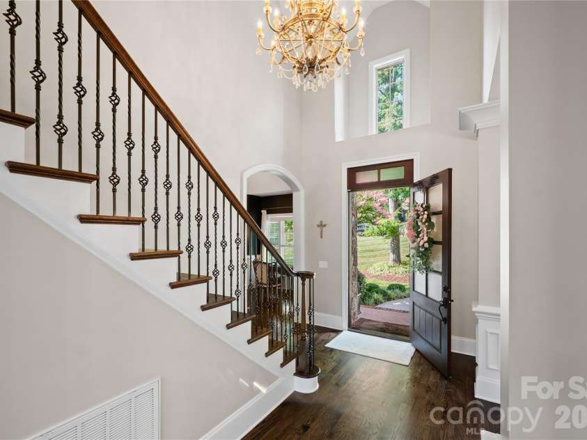 1632 Lookout Circle, Waxhaw, NC 28173.  MLS# CAR4401295, YatesRealty ID 40214. 