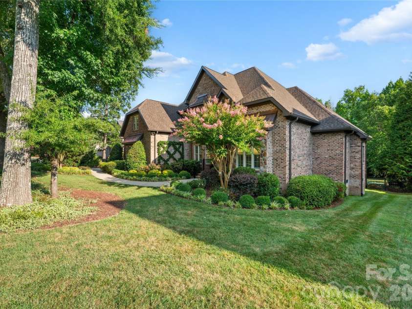 1632 Lookout Circle, Waxhaw, NC 28173.  MLS# CAR4401295, YatesRealty ID 40214. 