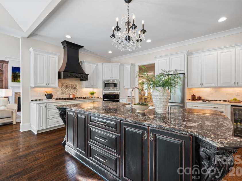 1632 Lookout Circle, Waxhaw, NC 28173.  MLS# CAR4401295, YatesRealty ID 40214. 