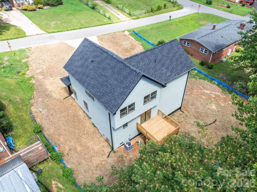 1830 31st Street, Hickory, NC 28601.  MLS# CAR4397975, YatesRealty ID 40216. 