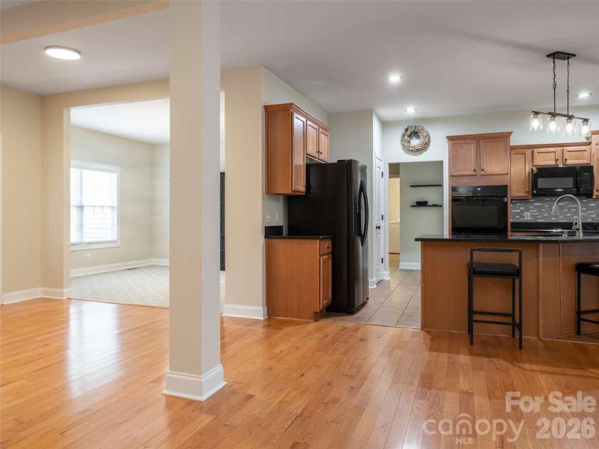 125 Craggy Street, Black Mountain, NC 28711.  MLS# CAR4407539, YatesRealty ID 40218. 