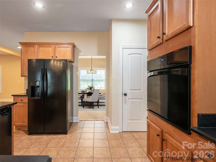125 Craggy Street, Black Mountain, NC 28711.  MLS# CAR4407539, YatesRealty ID 40218. 