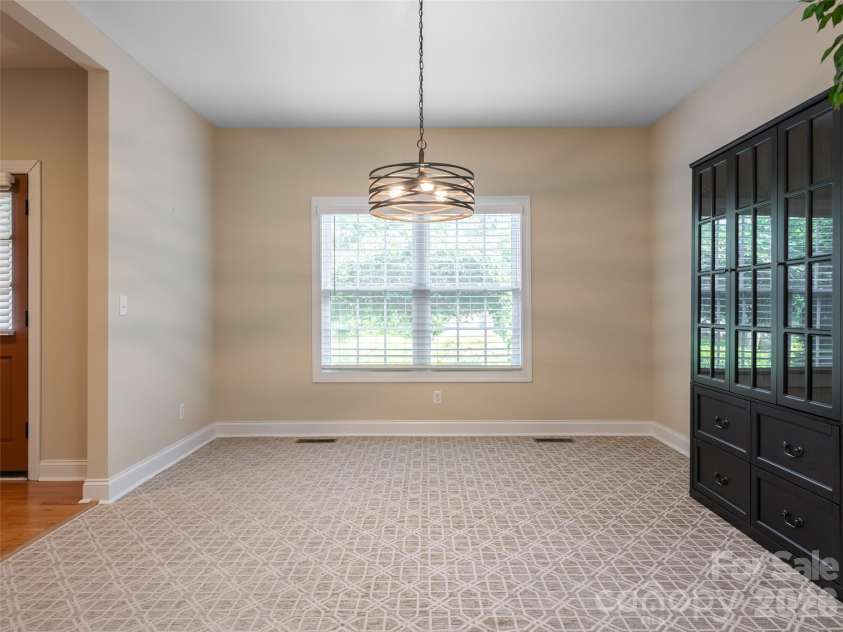 125 Craggy Street, Black Mountain, NC 28711.  MLS# CAR4407539, YatesRealty ID 40218. Dining Room