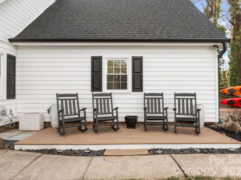 153 Ashford Hollow Lane, Mooresville, NC 28117.  MLS# CAR4384796, YatesRealty ID 4022. 