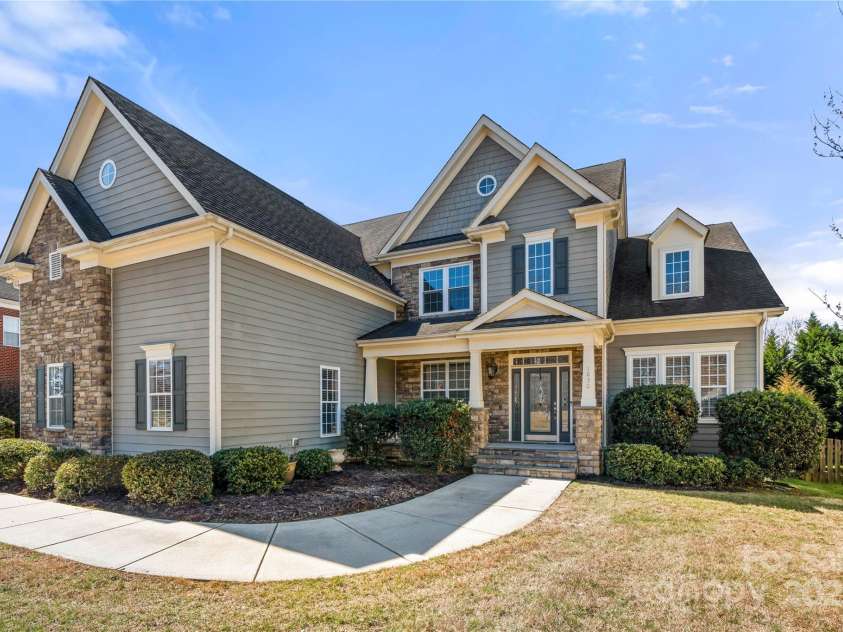 1830 Laveta Road, Charlotte, NC 28269.  MLS# CAR4239545, YatesRealty ID 4022. 