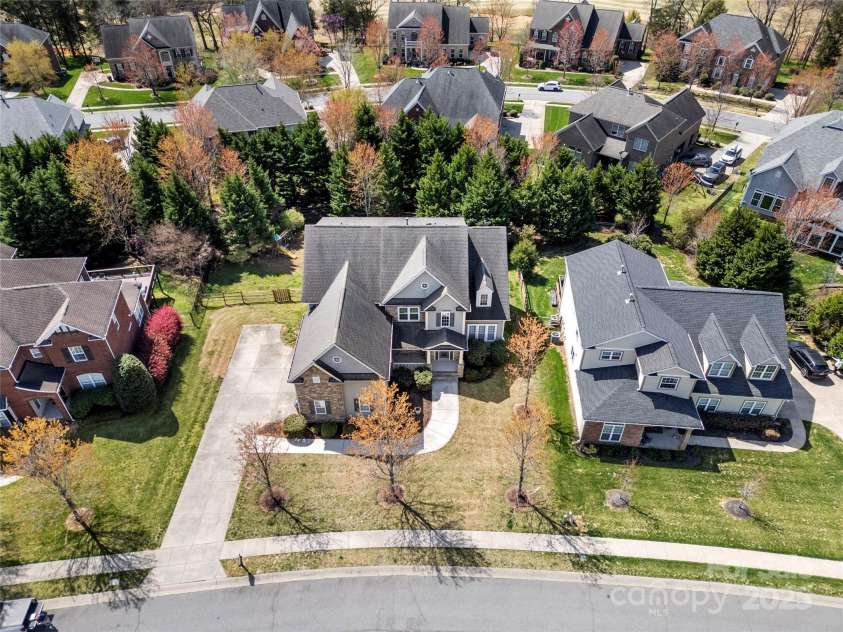 1830 Laveta Road, Charlotte, NC 28269.  MLS# CAR4239545, YatesRealty ID 4022. 