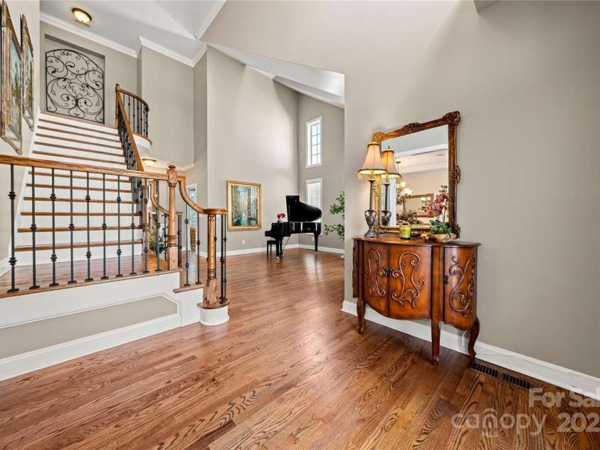 1830 Laveta Road, Charlotte, NC 28269.  MLS# CAR4239545, YatesRealty ID 4022. 