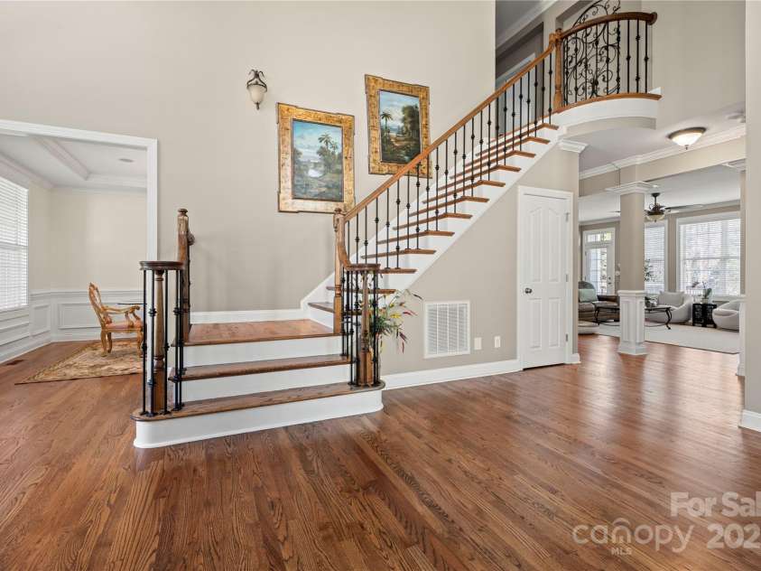 1830 Laveta Road, Charlotte, NC 28269.  MLS# CAR4239545, YatesRealty ID 4022. 