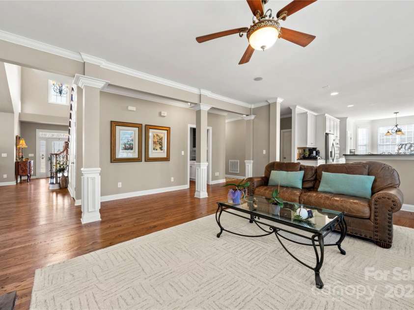 1830 Laveta Road, Charlotte, NC 28269.  MLS# CAR4239545, YatesRealty ID 4022. 