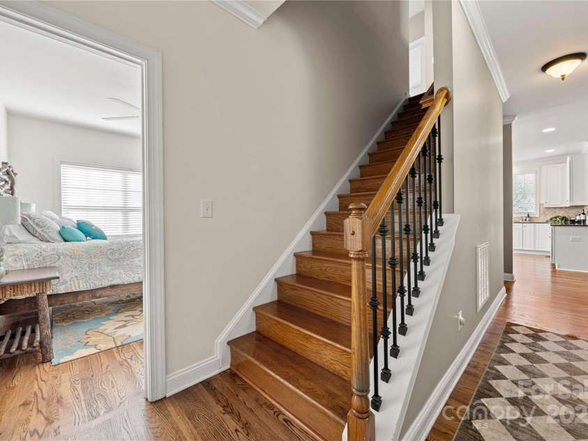 1830 Laveta Road, Charlotte, NC 28269.  MLS# CAR4239545, YatesRealty ID 4022. 