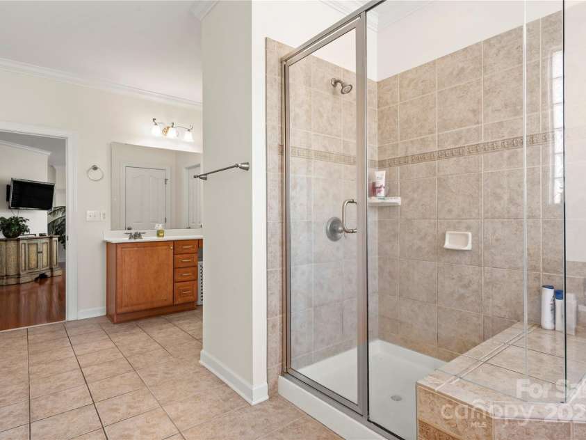 1830 Laveta Road, Charlotte, NC 28269.  MLS# CAR4239545, YatesRealty ID 4022. 
