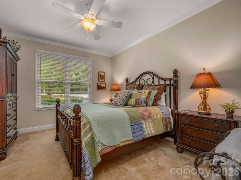 104 Little Cherokee Ridge, Hendersonville, NC 28739.  MLS# CAR4405981, YatesRealty ID 40221. 