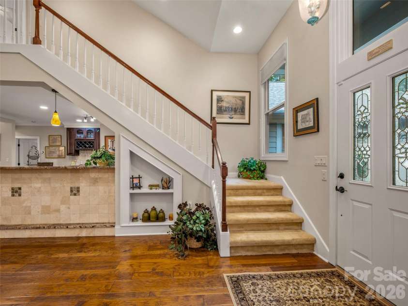 104 Little Cherokee Ridge, Hendersonville, NC 28739.  MLS# CAR4405981, YatesRealty ID 40221. 