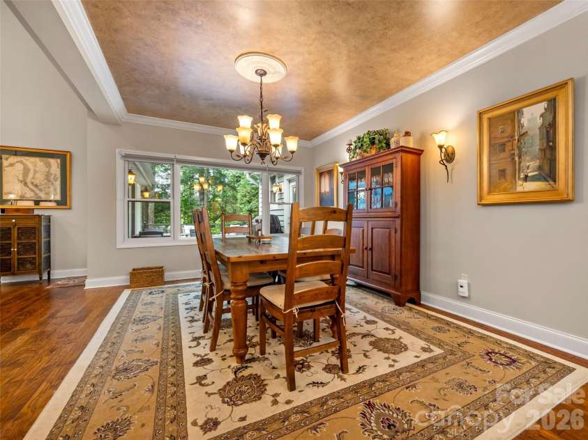 104 Little Cherokee Ridge, Hendersonville, NC 28739.  MLS# CAR4405981, YatesRealty ID 40221. 