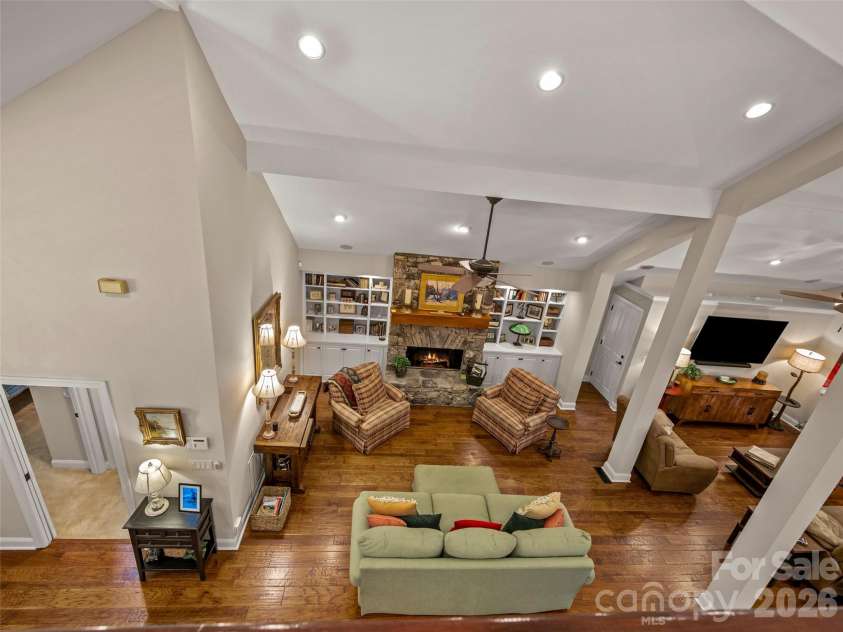 104 Little Cherokee Ridge, Hendersonville, NC 28739.  MLS# CAR4405981, YatesRealty ID 40221. 
