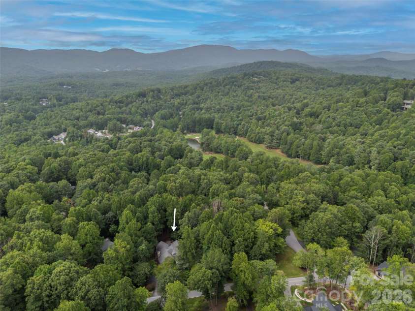 104 Little Cherokee Ridge, Hendersonville, NC 28739.  MLS# CAR4405981, YatesRealty ID 40221. 
