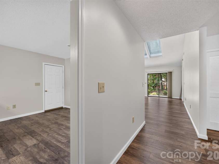 1736 12th Street, Hickory, NC 28601.  MLS# CAR4407683, YatesRealty ID 40222. 