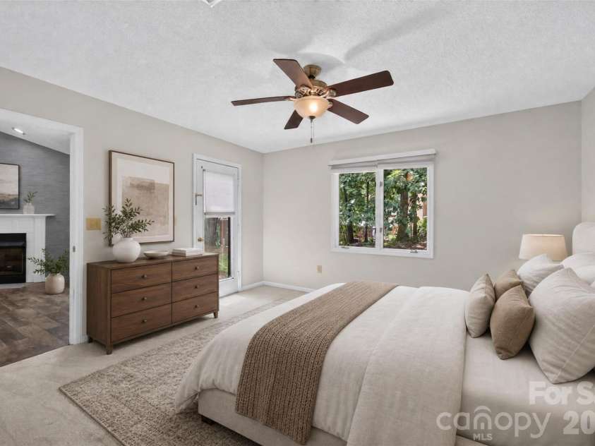 1736 12th Street, Hickory, NC 28601.  MLS# CAR4407683, YatesRealty ID 40222. Virtually Staged.