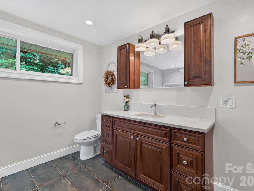 3882 New Leicester Highway, Leicester, NC 28748.  MLS# CAR4402030, YatesRealty ID 40226. Primary bath