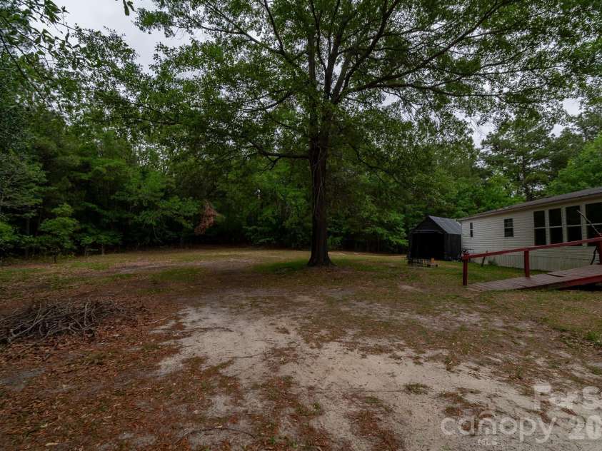 3133 Magnolia Road, Bennettsville, SC 29512.  MLS# CAR4376342, YatesRealty ID 40227. 