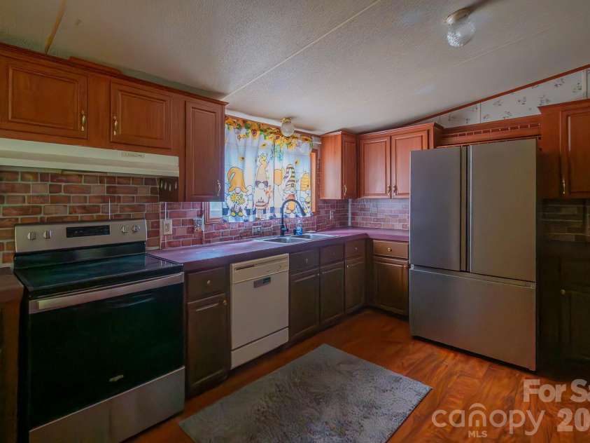 3133 Magnolia Road, Bennettsville, SC 29512.  MLS# CAR4376342, YatesRealty ID 40227. 