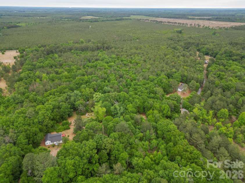 3133 Magnolia Road, Bennettsville, SC 29512.  MLS# CAR4376342, YatesRealty ID 40227. 