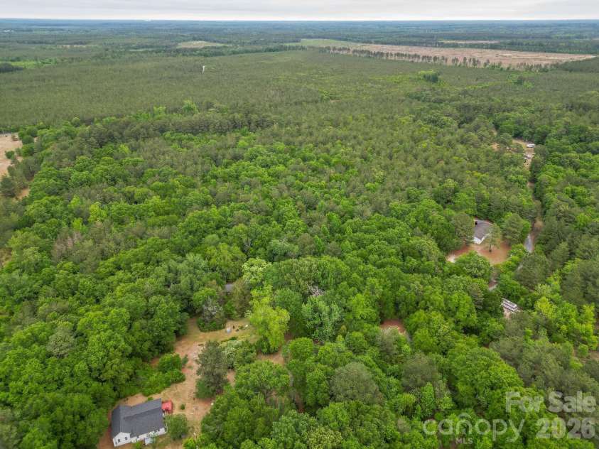3133 Magnolia Road, Bennettsville, SC 29512.  MLS# CAR4376342, YatesRealty ID 40227. 