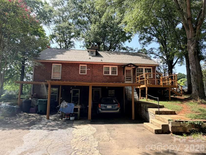 737 C Street, Newton, NC 28658.  MLS# CAR4408266, YatesRealty ID 40229. 